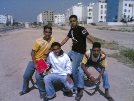 moi   simo et ayoub et mekki et  khalid